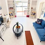 Ocean Breeze Windmill By Becherish דירה *