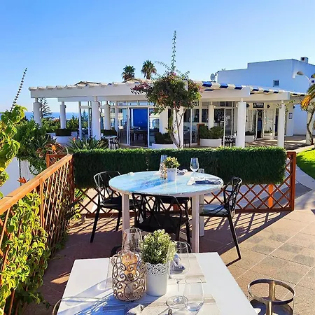 Ocean Breeze Windmill By Becherish Albufeira