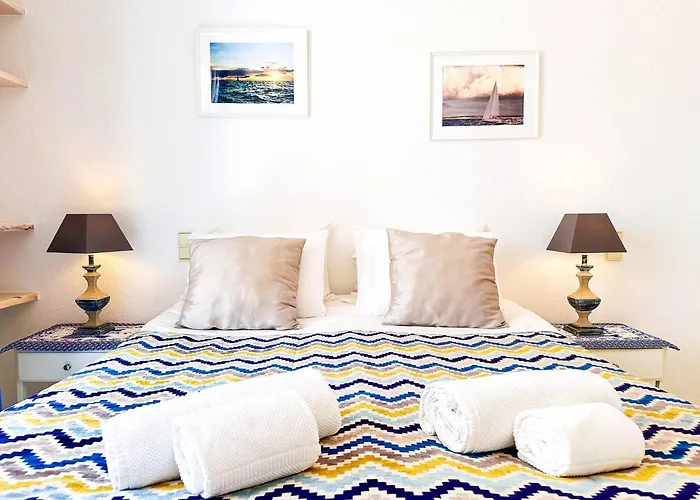 Ocean Breeze Windmill By Becherish Apartman *